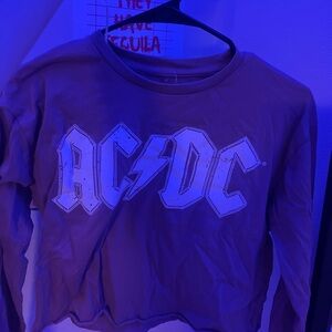 acdc cropped long sleeve graphic tee